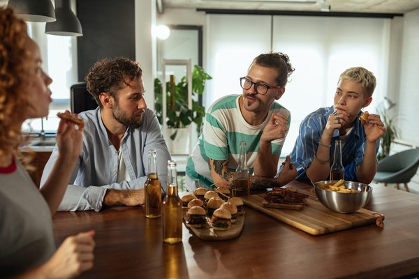 Comment organiser un événement local pour promouvoir les énergies renouvelables auprès du grand public ?